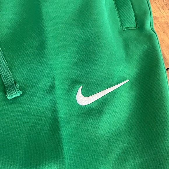 Boston Celtics x Nike Sweatpants - Picture 4 of 5